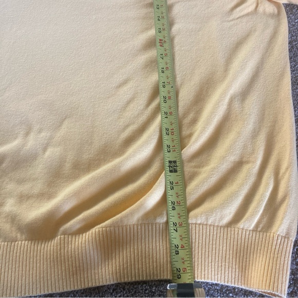 Tommy Hilfiger Mens Sweater Yellow XL Jumper VNeck Long Sleeve 💯 Percent Cotton - Picture 6 of 6